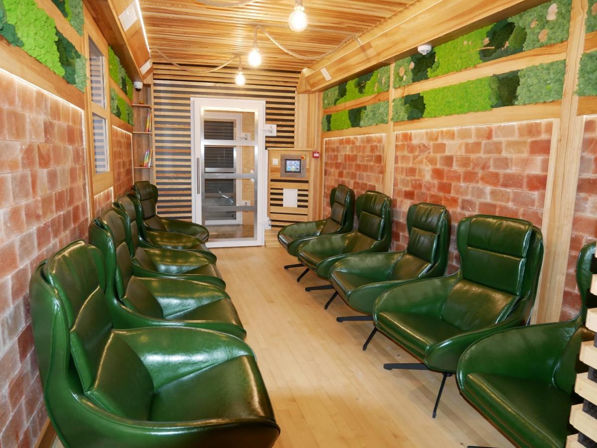 Holistic Hotel Солец-Здрой Екстериор снимка